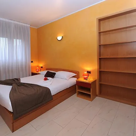 Cp Aparthotel