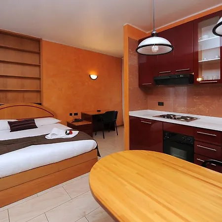 Cp Aparthotel